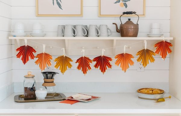 Fall Foliage Leaf Fan Garland For Sale